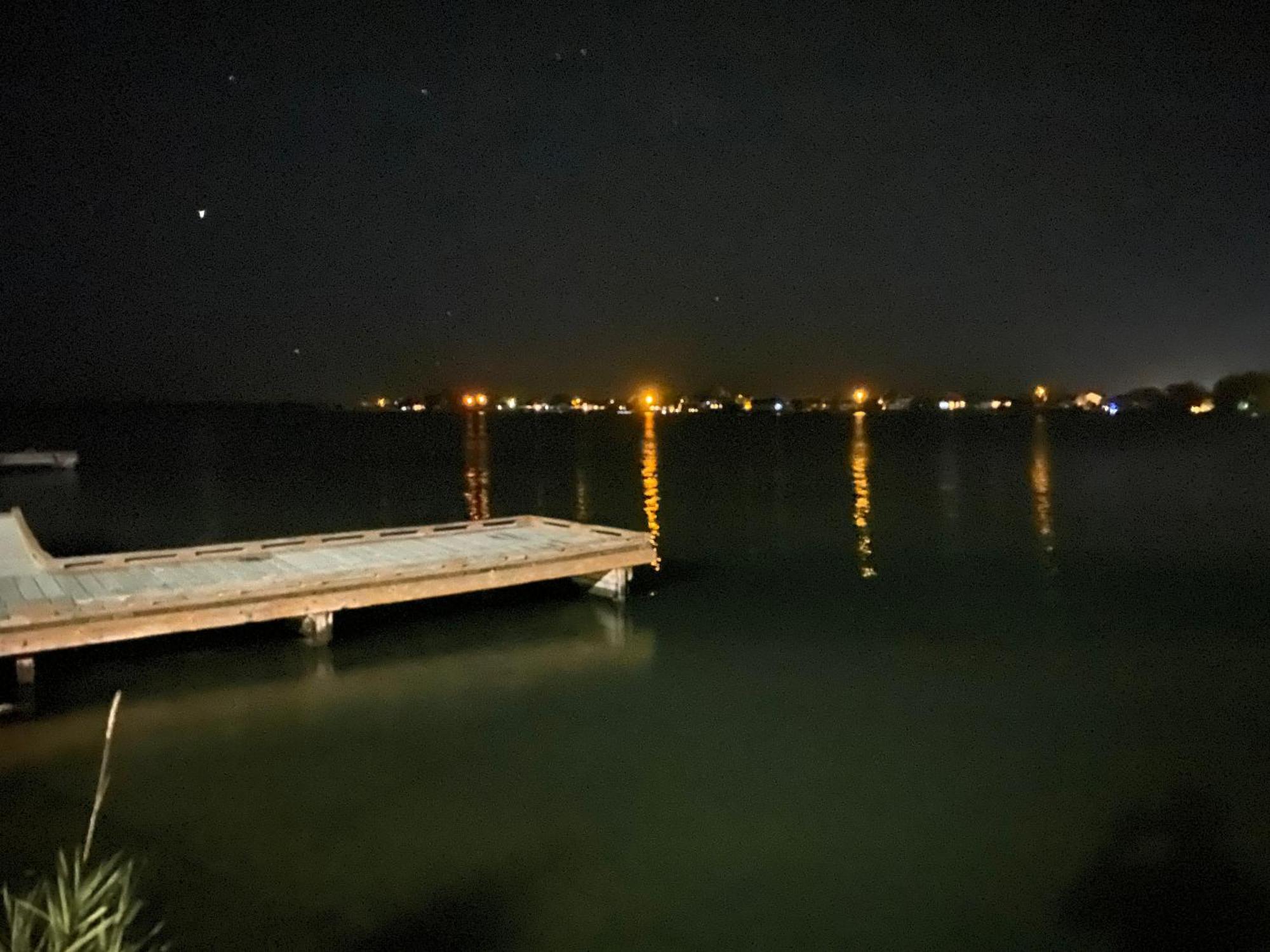 Lakeshore Inn Water Front Moses Lake Exterior foto