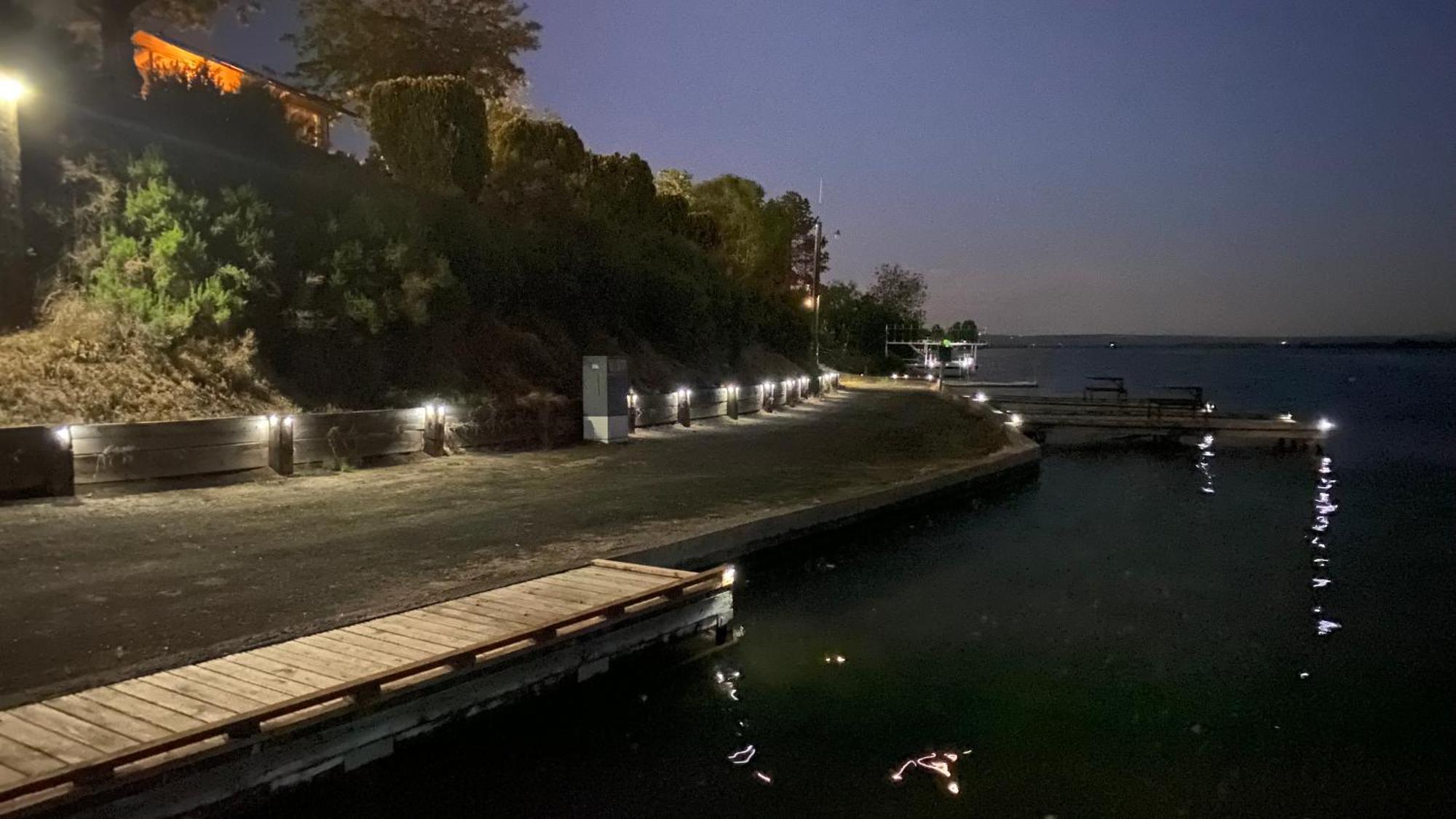 Lakeshore Inn Water Front Moses Lake Exterior foto