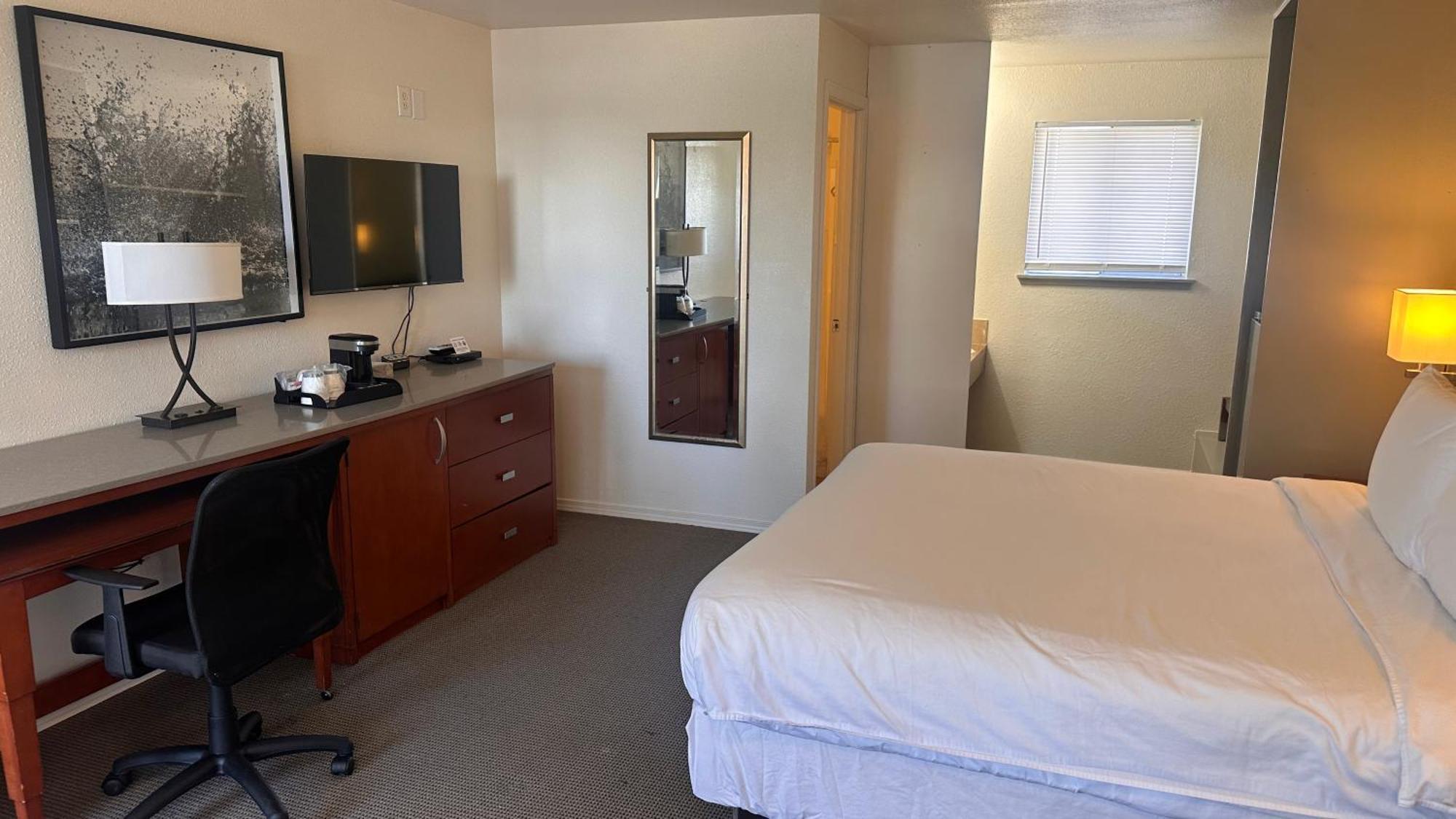 Lakeshore Inn Water Front Moses Lake Exterior foto